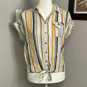 Love Notes Cropped Tie Front Button Down Shirt Size Small